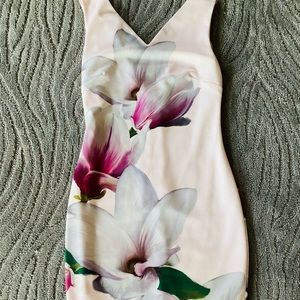 Ted Baker sexy sweet floral dress🌸🌺